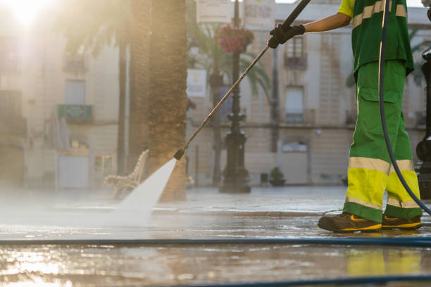 Best Restaurant Pressure Washing  in Llender, CA